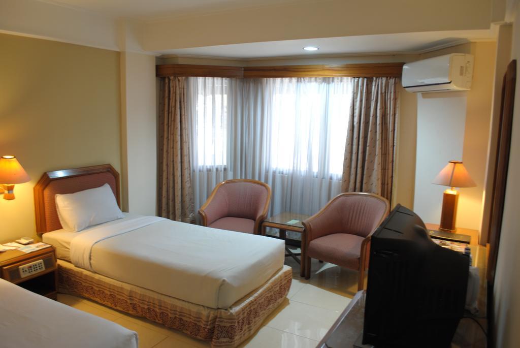 Hotel Imperium בנדונג מראה חיצוני תמונה