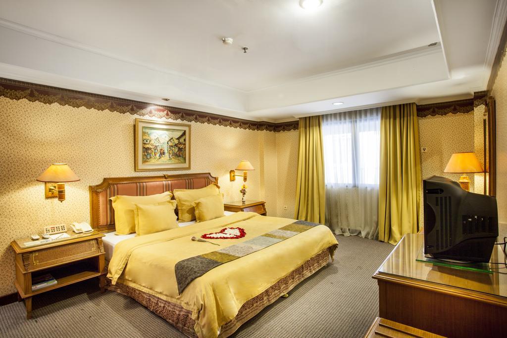 Hotel Imperium בנדונג מראה חיצוני תמונה