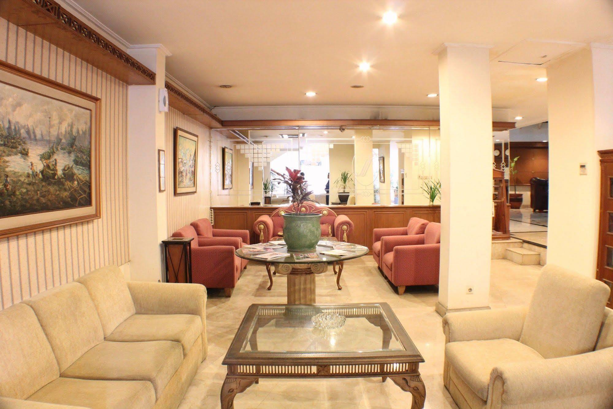 Hotel Imperium בנדונג מראה חיצוני תמונה